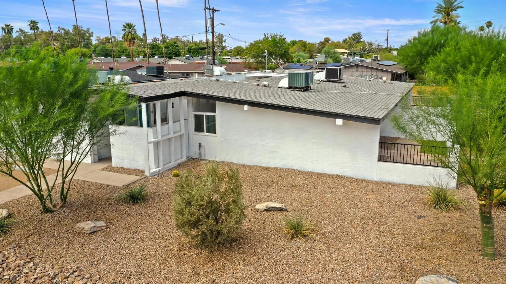 Brand New Home W Parking Blocks From Oldtown- 2B Scottsdale